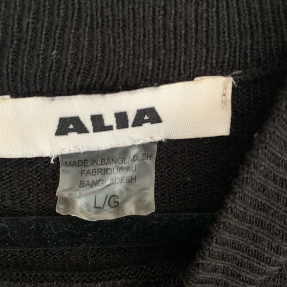 2 for $25 - 🖤 VINTAGE Alia Mock Turtleneck 🐢 - Picture 5 of 10